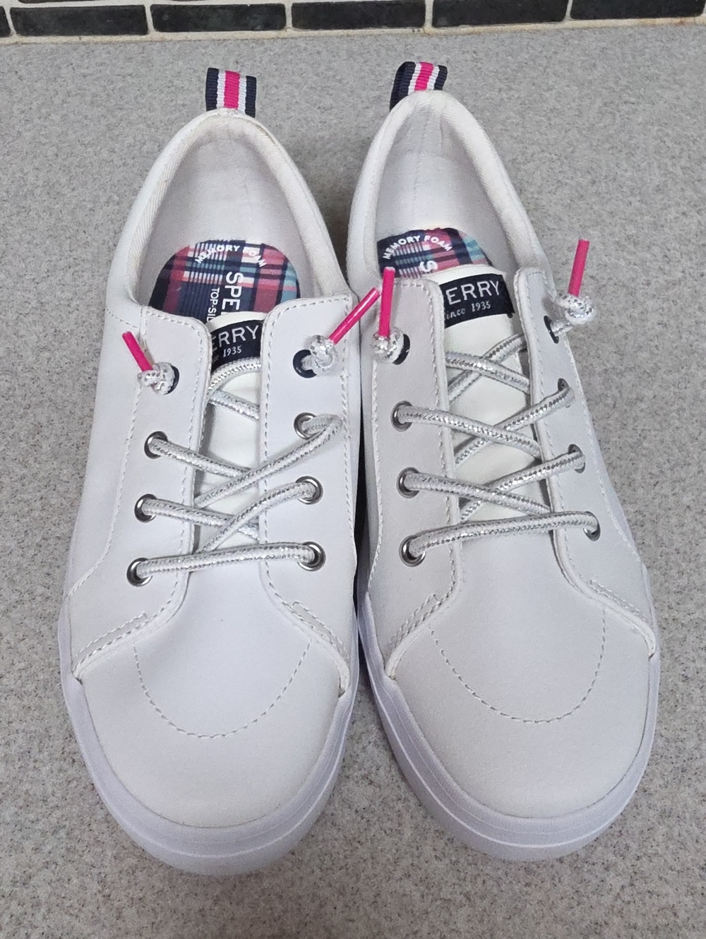Sperry White Low-Top Sneakers with Pink Pull Tabs